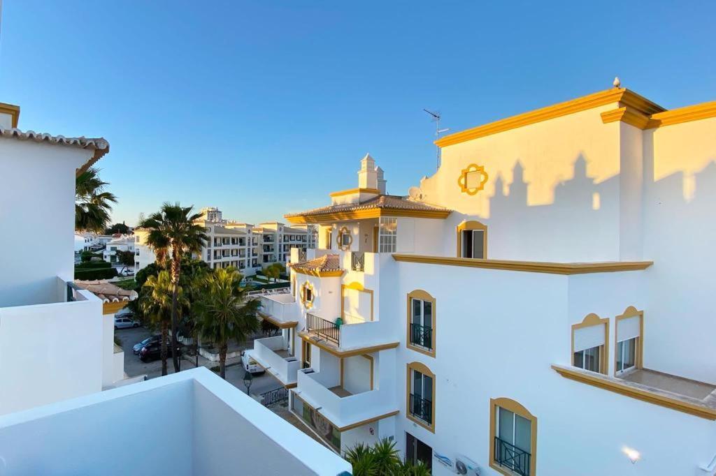 Albufeira Central Apartment, 10 Mins Walk To Beach Exterior foto